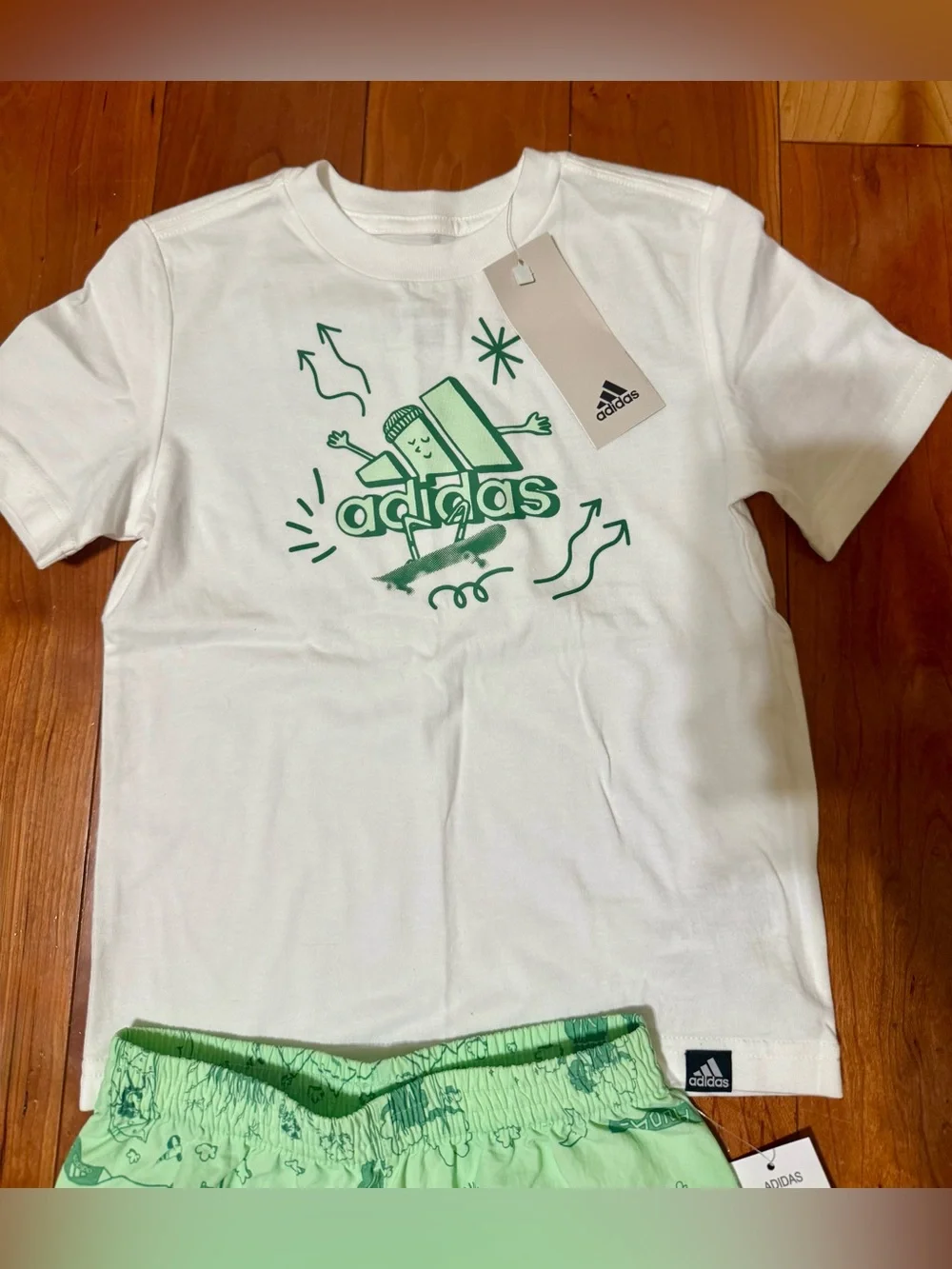 NWT Adidas White Tee with Mint Green Nature Print Shorts Set